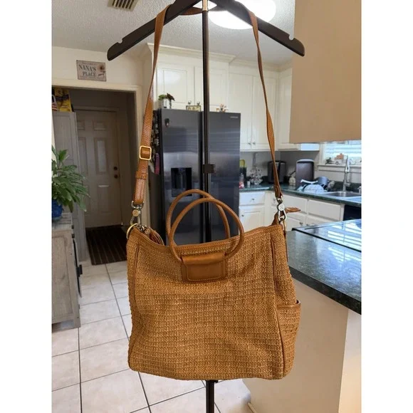 Hobo Tan Shoulder Bag Woven Tassel Gold Hardware Double Handles - Picture 4 of 11